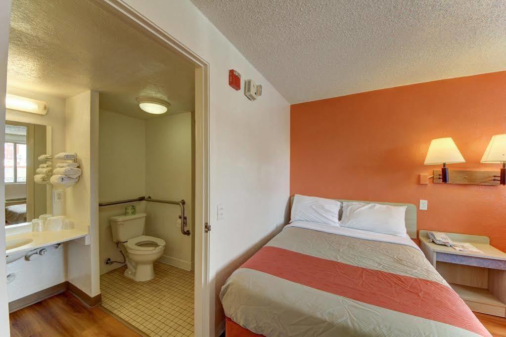 Red Roof Inn San Antonio Northeast - Rittiman Rd Kültér fotó