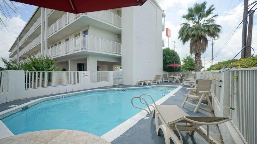 Red Roof Inn San Antonio Northeast - Rittiman Rd Kültér fotó